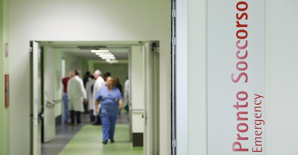 Più accessi nei Pronto soccorso ma medici in fuga: coperto solo un posto su 4