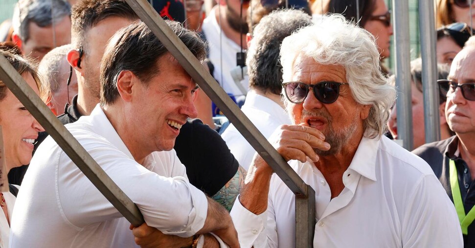 M5s, aut aut di Grillo: «A ottobre vi troverete davanti a un bivio, costretti a scegliere»