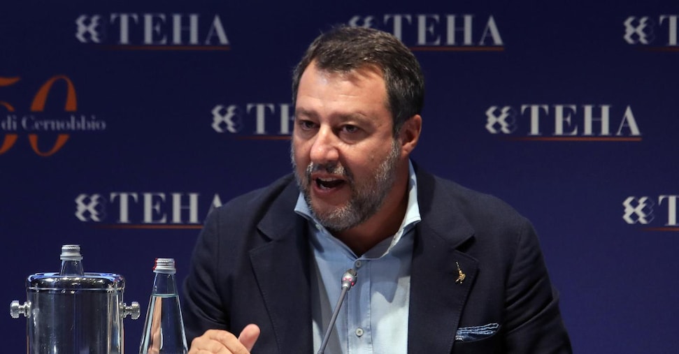 Salvini presenta progetti al Forum Ambrosetti”