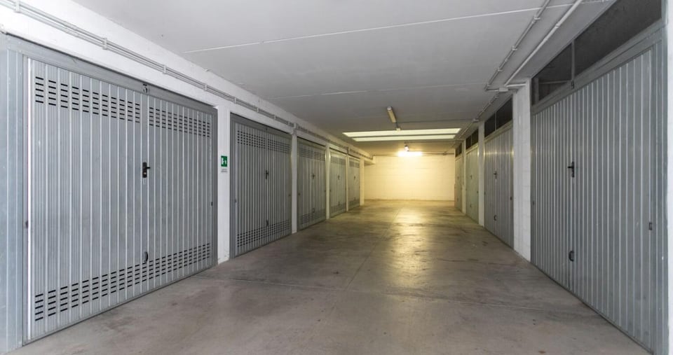 Box e posti auto, prezzi ancora in salita (e quasi la metà compra per affittarli)