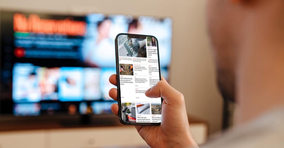Il sorpasso del web sulla Tv in Uk come fonte di informazione Il sorpasso del web sulla Tv in Uk come fonte di informazione