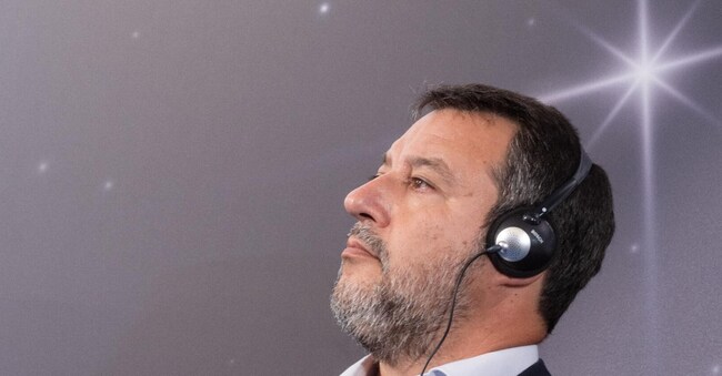 Il vice presidente del Consiglio e ministro dei Trasporti Matteo Salvini (Foto Mauro Scrobogna / LaPresse)