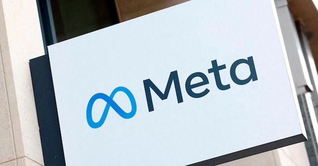 FILE PHOTO: The logo of Meta Platforms' business group is seen in Brussels, Belgium December 6, 2022. REUTERS/Yves Herman/File Photo