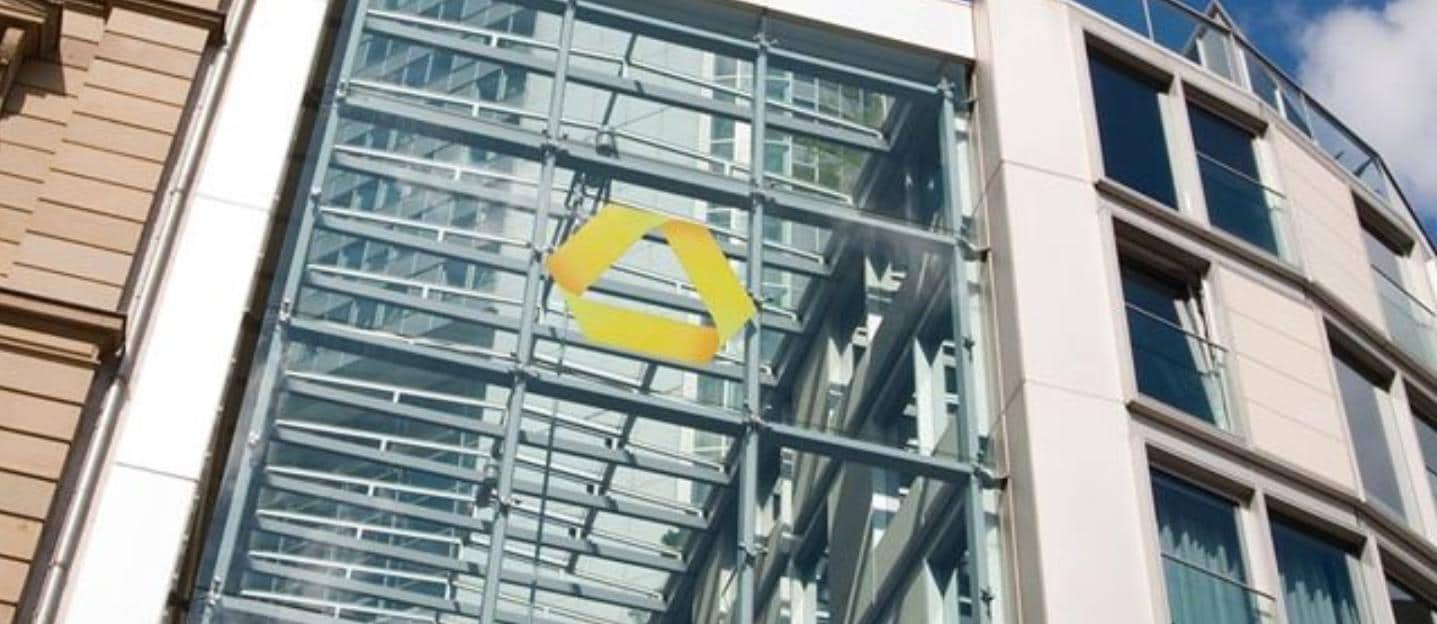 Commerzbank scivola in Borsa dopo il freno di Berlino a UniCredit Il Sole 24 ORE
