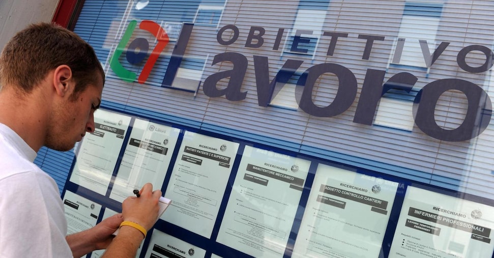 Istat, ad agosto +45mila occupati e tasso di disoccupazione cala al 6,2%