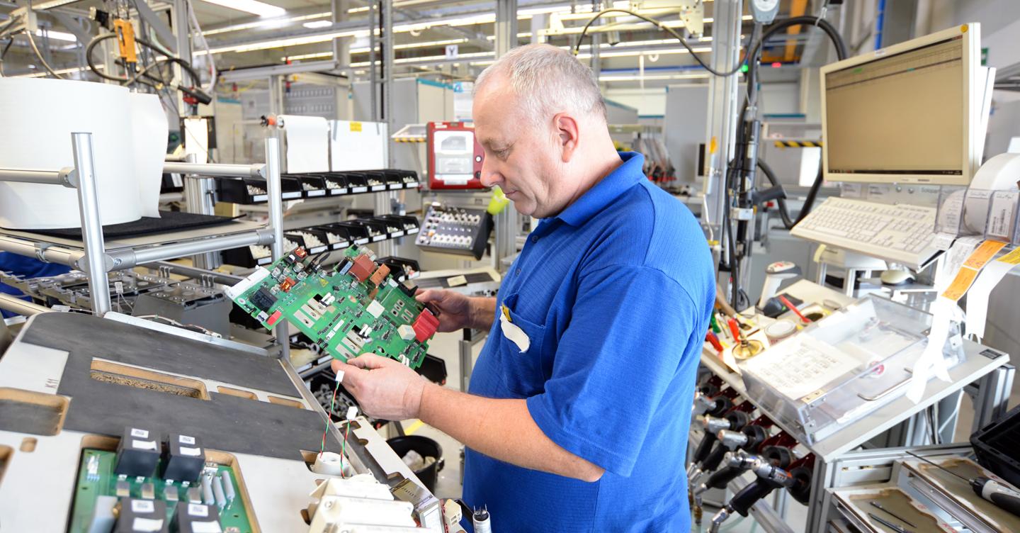 Lavoro, ecco tutte le novità: meno paletti su dimissioni e conciliazioni