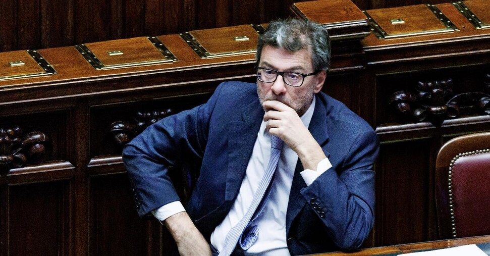 Psb, ok della Camera a risoluzione maggioranza. Giorgetti: spread giù di 100 punti grazie a credibilità governo