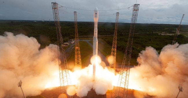 Razzo Vega-C. (Photo by Stephane Corvaja / ARIANESPACE-ESA / AFP)