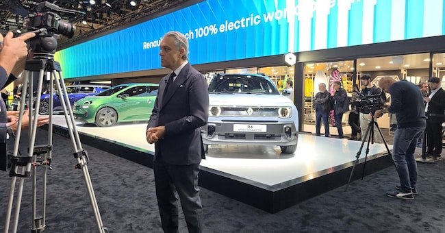 Luca De Meo al Salone dell'auto di Parigi