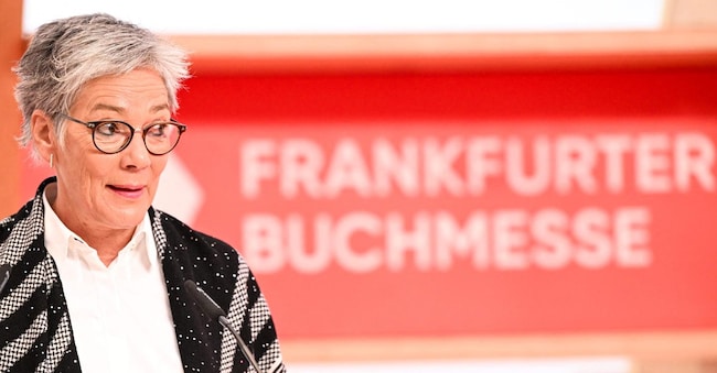 Il presidente dell’Associazione tedesca degli editori e dei librai Karin Schmidt-Friderichs  alla Fiera del libro di Francoforte. (Photo by Kirill KUDRYAVTSEV / AFP)