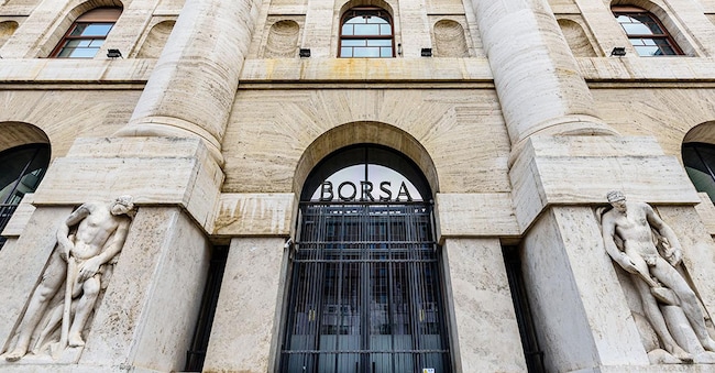 Piazza Affari, Milano (Adobe Stock)