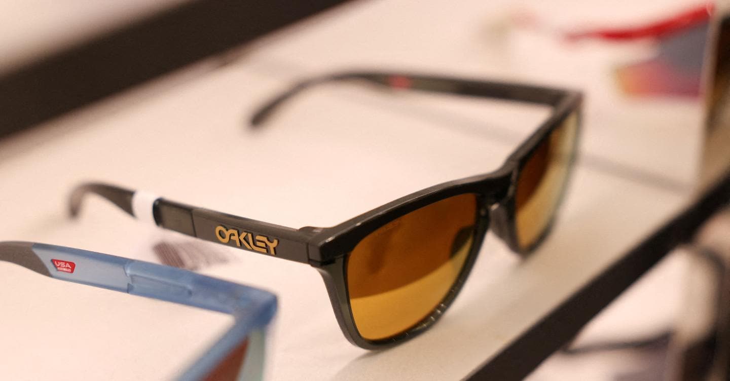 Essilorluxottica borsa cheap
