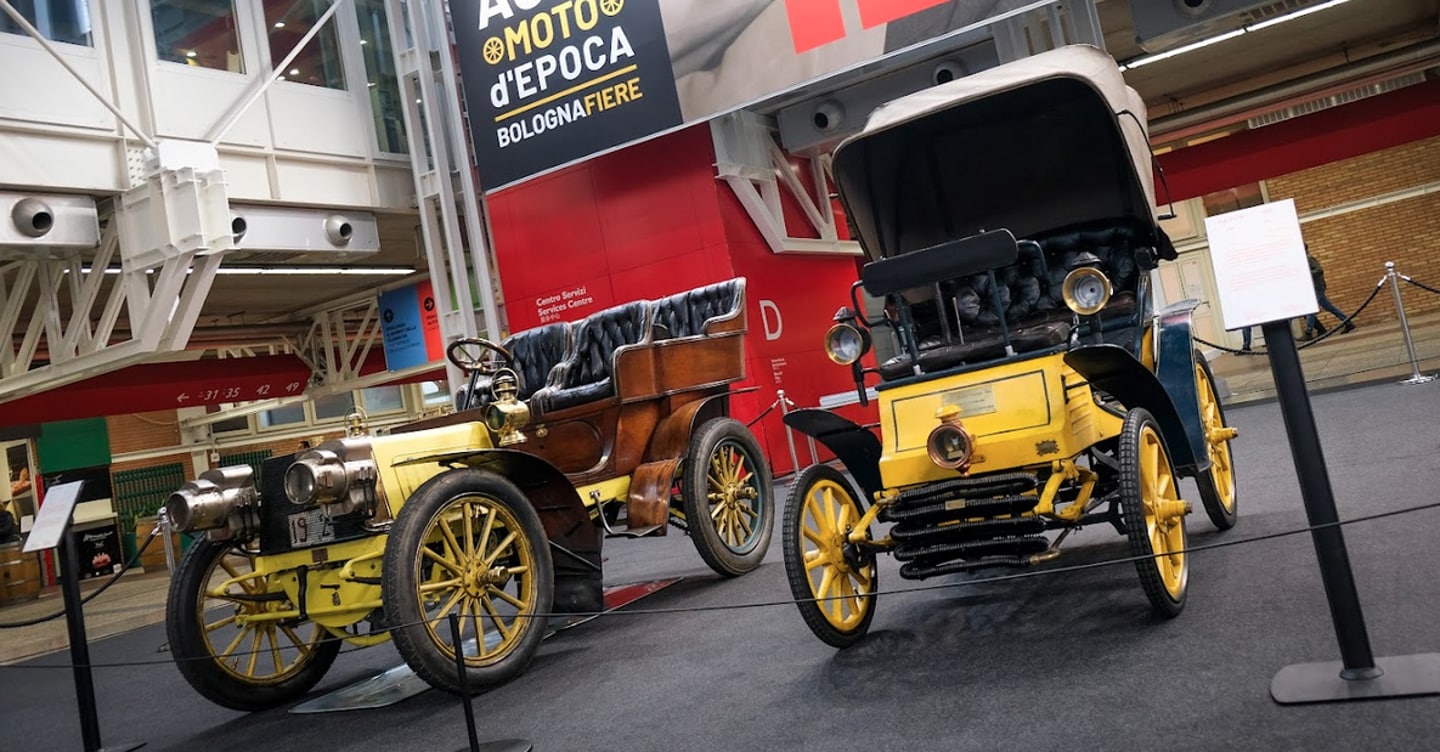 Il mercato della auto classiche riparte da Bologna
