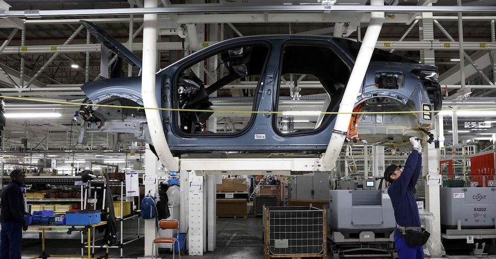 Auto, anno nero per l’indotto, fatturati in calo per il 55%, un terzo taglia l’occupazione
