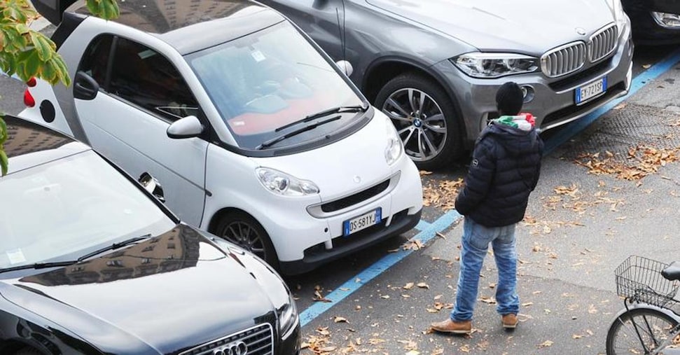 Niente Daspo urbano per il parcheggiatore abusivo