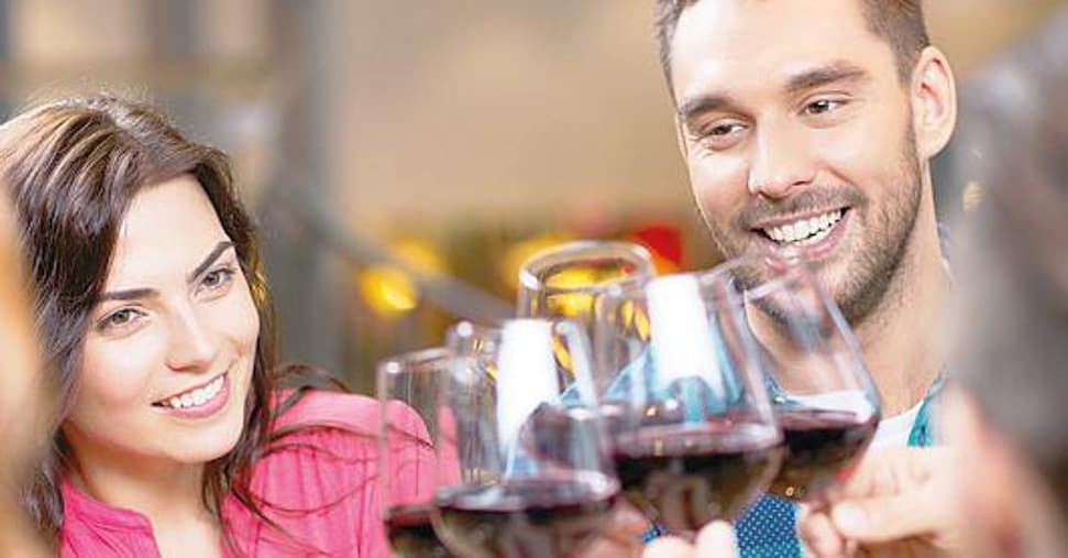 Si deve chiamare vino anche se non c’è alcol? Disputa in corso tra produttori e ministro