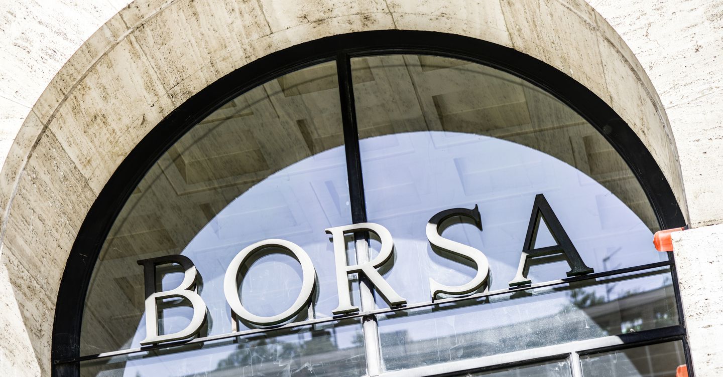 Settimana di cali per le Borse Ue tra le trimestrali in chiaroscuro. A Milano crolla Campari Il Sole 24 ORE