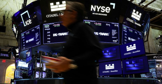 Trader al lavoro a Wall Street