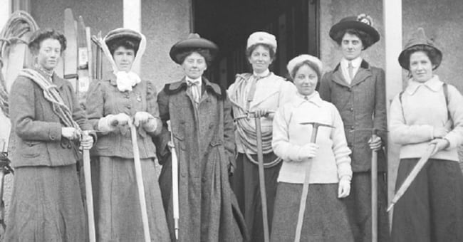 1909, le alpiniste del Ladies’ Scottish Climbing Club