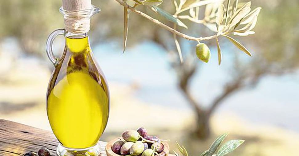 L’olio extravergine costerà meno? Al listino l’italiano è il più caro