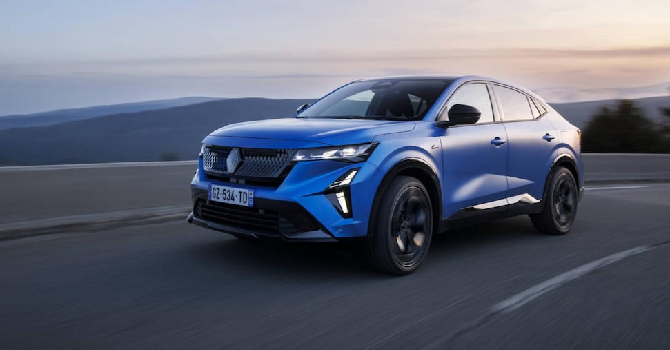 Renault Rafale E-Tech 4×4 300, la prova del suv ibrido plug-in: tanti cavalli e tecnologia 