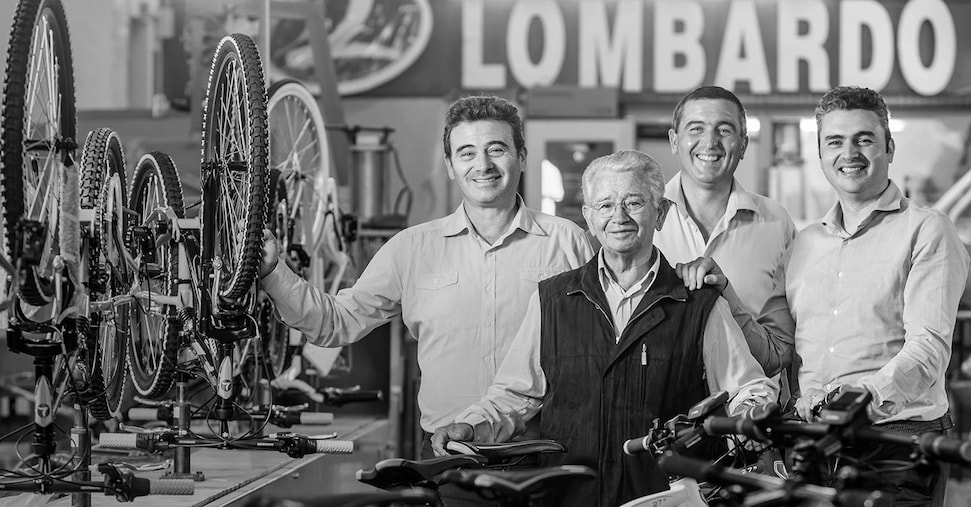 Dalle bombolette spray alla tecnologia per ebike: storia di bici siciliane