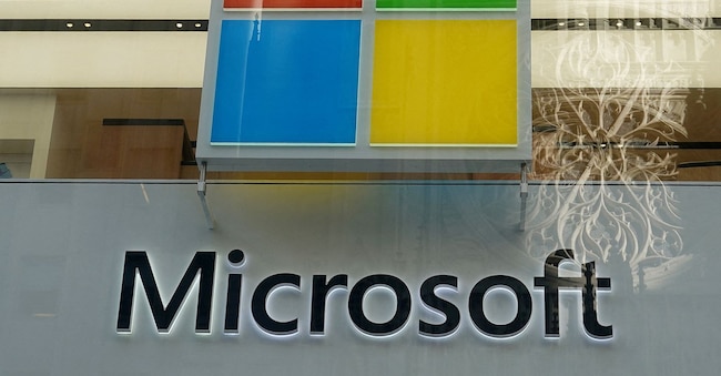 FILE PHOTO: A Microsoft logo is pictured on a store in the Manhattan borough of New York City, New York, U.S., January 25, 2021. REUTERS/Carlo Allegri/File Photo