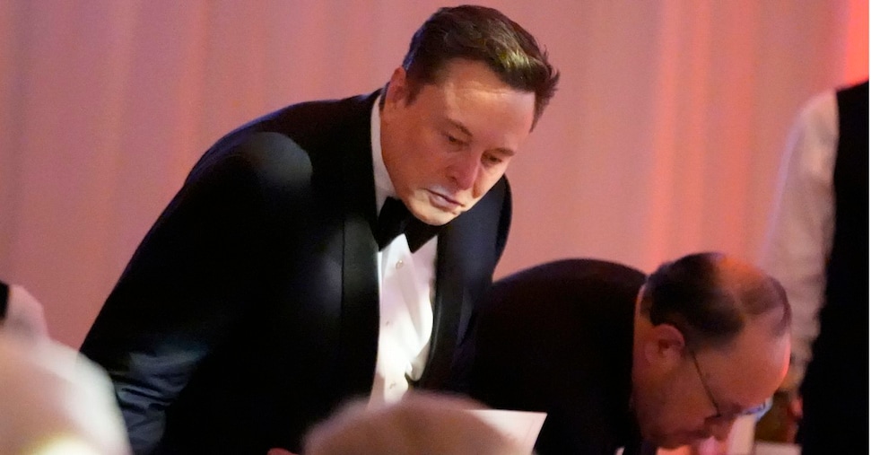 Musk cerca persone con alto QI per lavorare gratis ai tagli di spesa