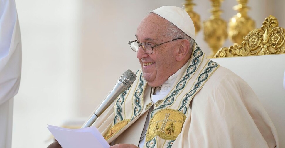 Papa Francesco: «Indagare se a Gaza è genocidio. Nel tempo delle migrazioni stiamo diventando disumani»