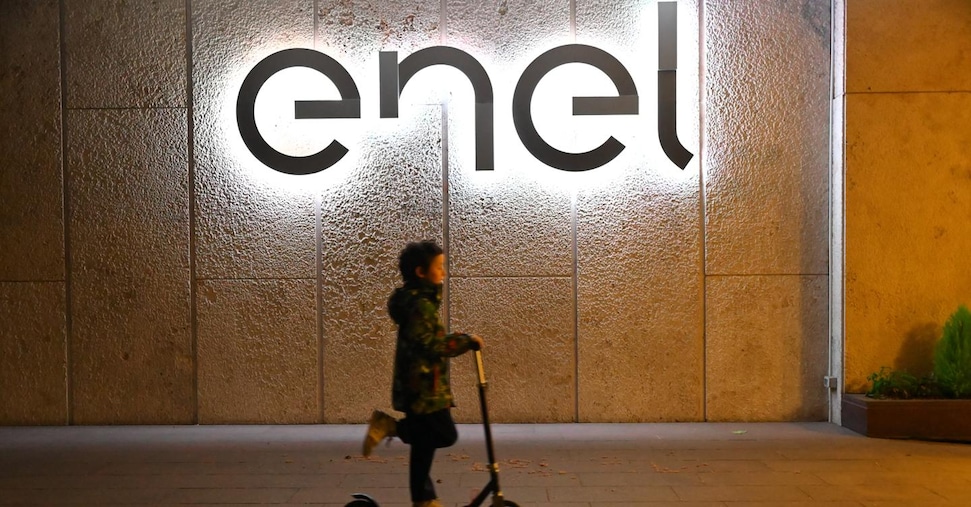Enel, investimenti per 43 miliardi e acquisizioni. La cedola sale a 0,46 euro