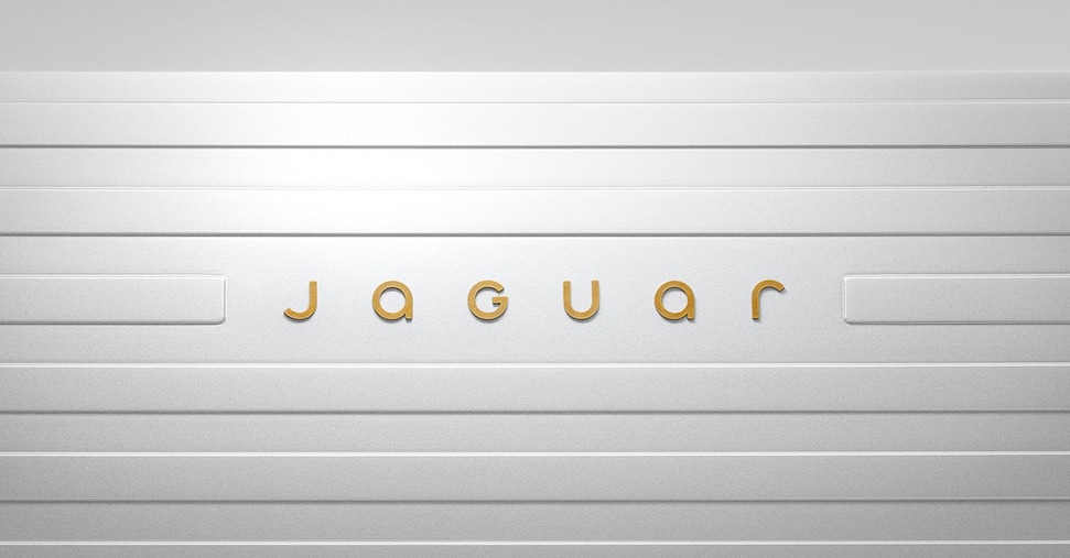Jaguar cambia immagine e per scommettere sul lusso elettrico nasconde l’iconico giaguaro Leaper Jaguar cambia immagine e per scommettere sul lusso elettrico nasconde l’iconico giaguaro Leaper
