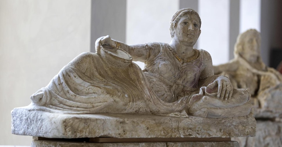 Ritrovamenti: il corredo funerario delle principesse etrusche di Chiusi Ritrovamenti: il corredo funerario delle principesse etrusche di Chiusi