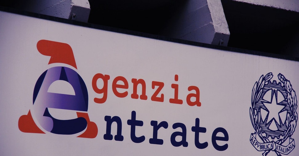Bonus Natale, i chiarimenti dell’Agenzia delle Entrate sulle nuove regole con platea allargata