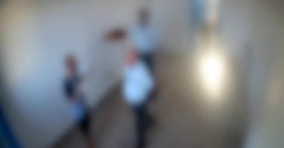 Tortura per più violenze sui detenuti anche se in una sola occasione