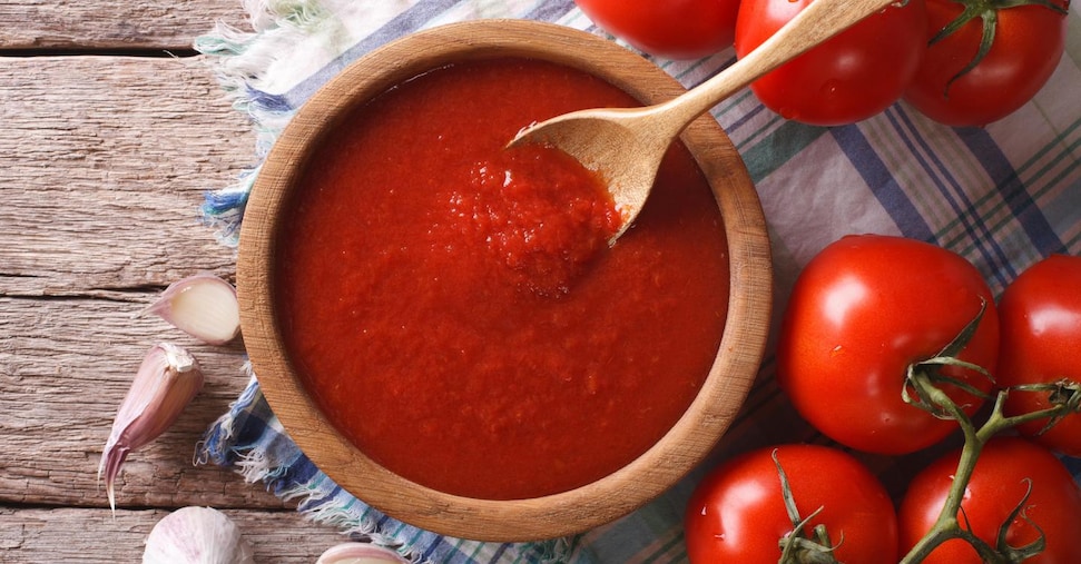 Conserve di pomodoro, raccolta in crisi per il maltempo. Ma i consumi tengono