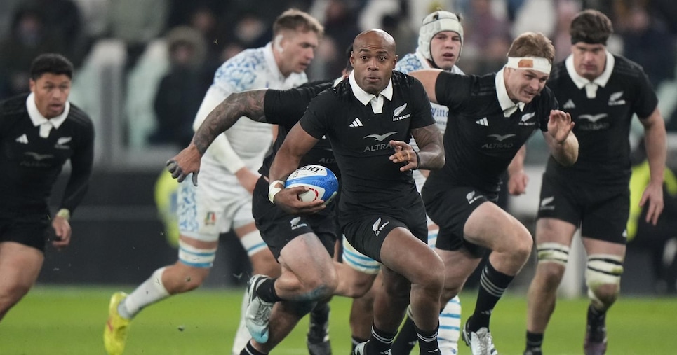Rugby, all’Italia non basta mettere gli All Blacks sotto pressione