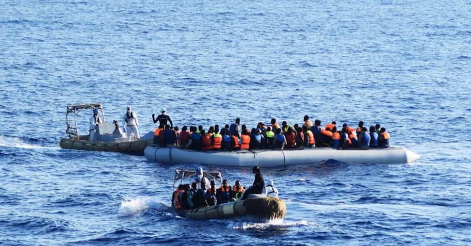 Migranti, sì della Camera alla fiducia sul decreto Flussi: dai lavoratori extra-Ue ai Paesi sicuri, fino al blitz sulle competenze dei giudici