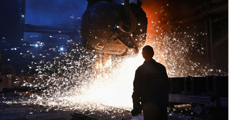 Buio sull’industria: ricavi giù del 5,7%