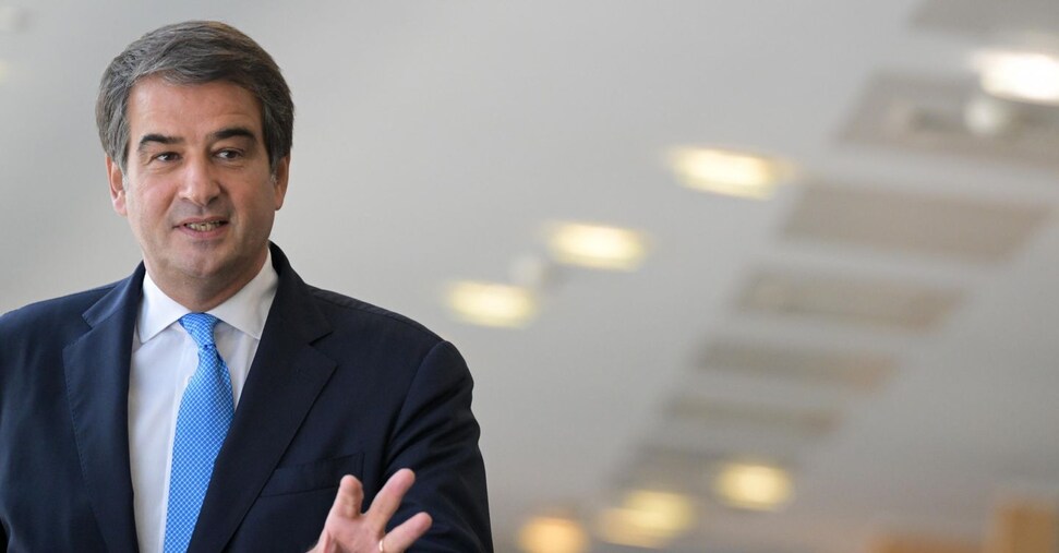 Le dimissioni di Fitto: «Due anni intensi ed entusiasmanti»