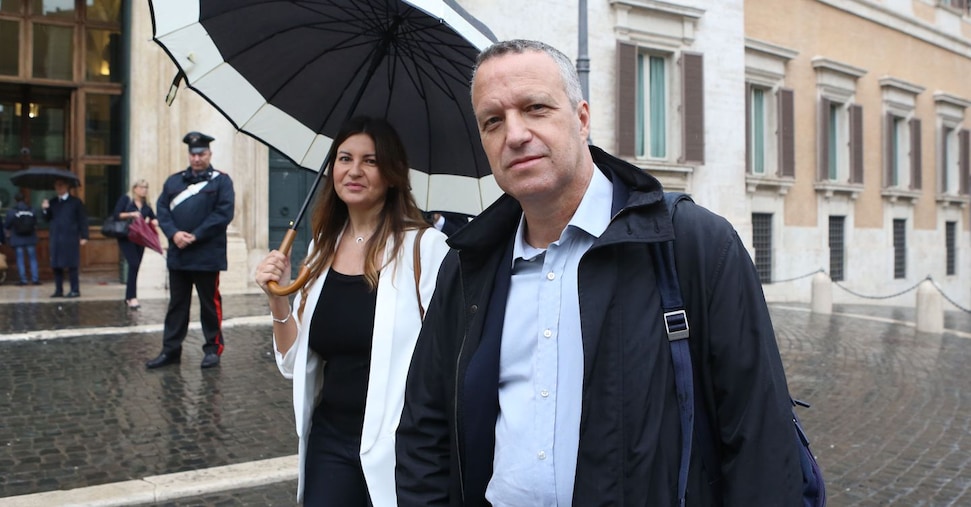 Tosi lancia “Forza Nord” e fa concorrenza alla Lega dall’interno di Forza Italia