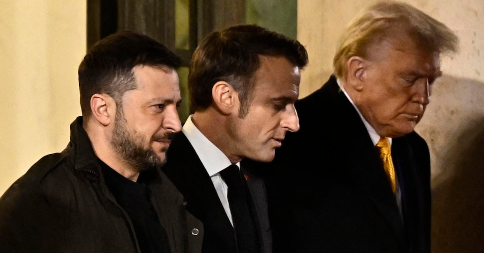 ノートルダム大聖堂、首脳会談 トランプ大統領「世界は狂った」