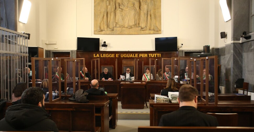 Agli arresti i due fondatori dell’exchange The Rock Trading Agli arresti i due fondatori dell’exchange The Rock Trading