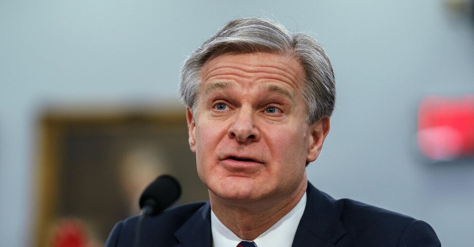 Usa, si dimette il capo dell’Fbi Chris Wray