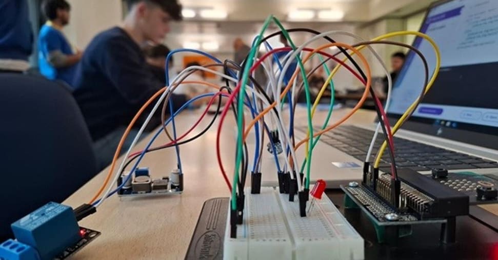 Ericsson lancia la quinta edizione del Digital Lab: formazione digitale avanzata per studenti
