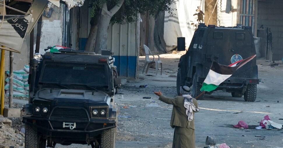 Guerra ultime notizie, raid di Israele su Gaza: almeno 14 morti. In Siria ci saranno elezioni