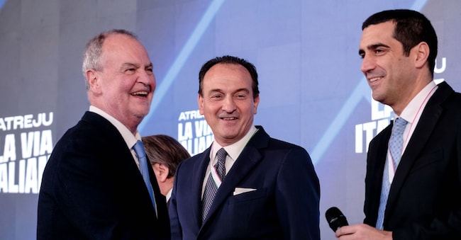 Roberto Calderoli  (Ministro per gli Affari Regionali e le Autonomie, a sinistra), Alberto Cirio (Presidente Regione Piemonte, al centro), e Michele de Pascale (Presidente Regione Emilia-Romagna) in occasione di Atreju 2024  (Photo by Mauro Scrobogna / LaPresse)