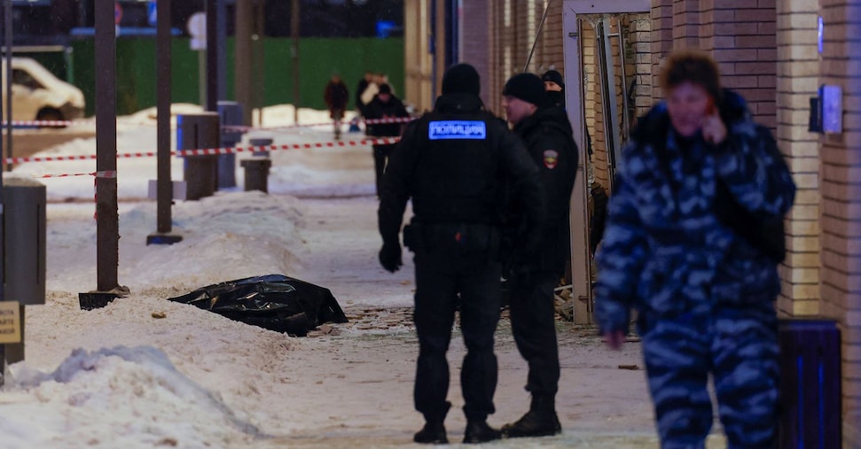 スクーターに爆弾、モスクワでロシア核防総司令官殺害。ホワイトハウス、ウクライナ最前線の北朝鮮軍