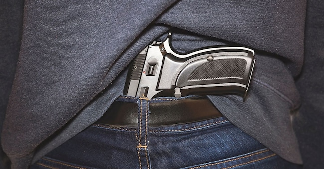 Napoli, manca una regia per combattere la criminalità minorile (Adobe stock)