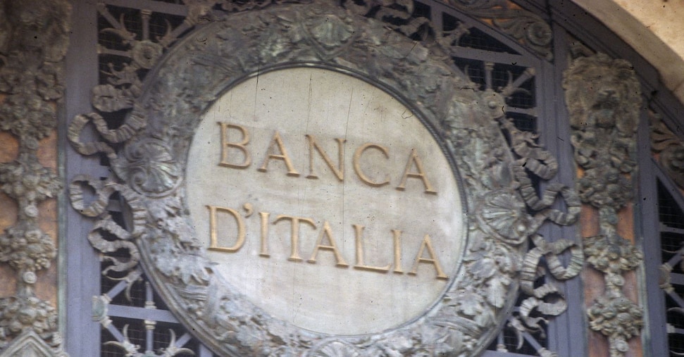 Banca d’Italia, dall’evasione fiscale alle frodi web: gli schemi antiriciclaggio elaborati dall’Uif Banca d’Italia, dall’evasione fiscale alle frodi web: gli schemi antiriciclaggio elaborati dall’Uif