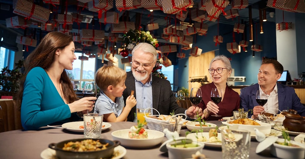 Più italiani sceglieranno il pranzo di Natale al ristorante Più italiani sceglieranno il pranzo di Natale al ristorante